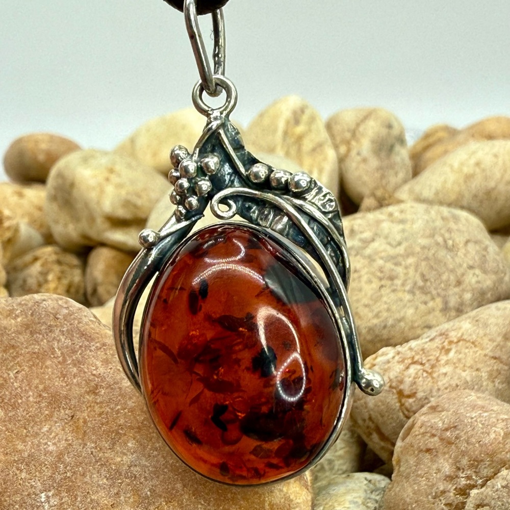 Vintage ATHRA Italy Sterling Silver Cognac Baltic Amber Pendant Leather Cord 16”